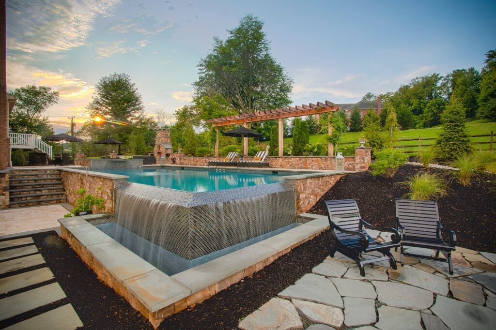 Pool Construction Companies